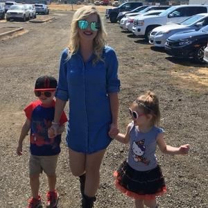 Meet your Posher, Ashley